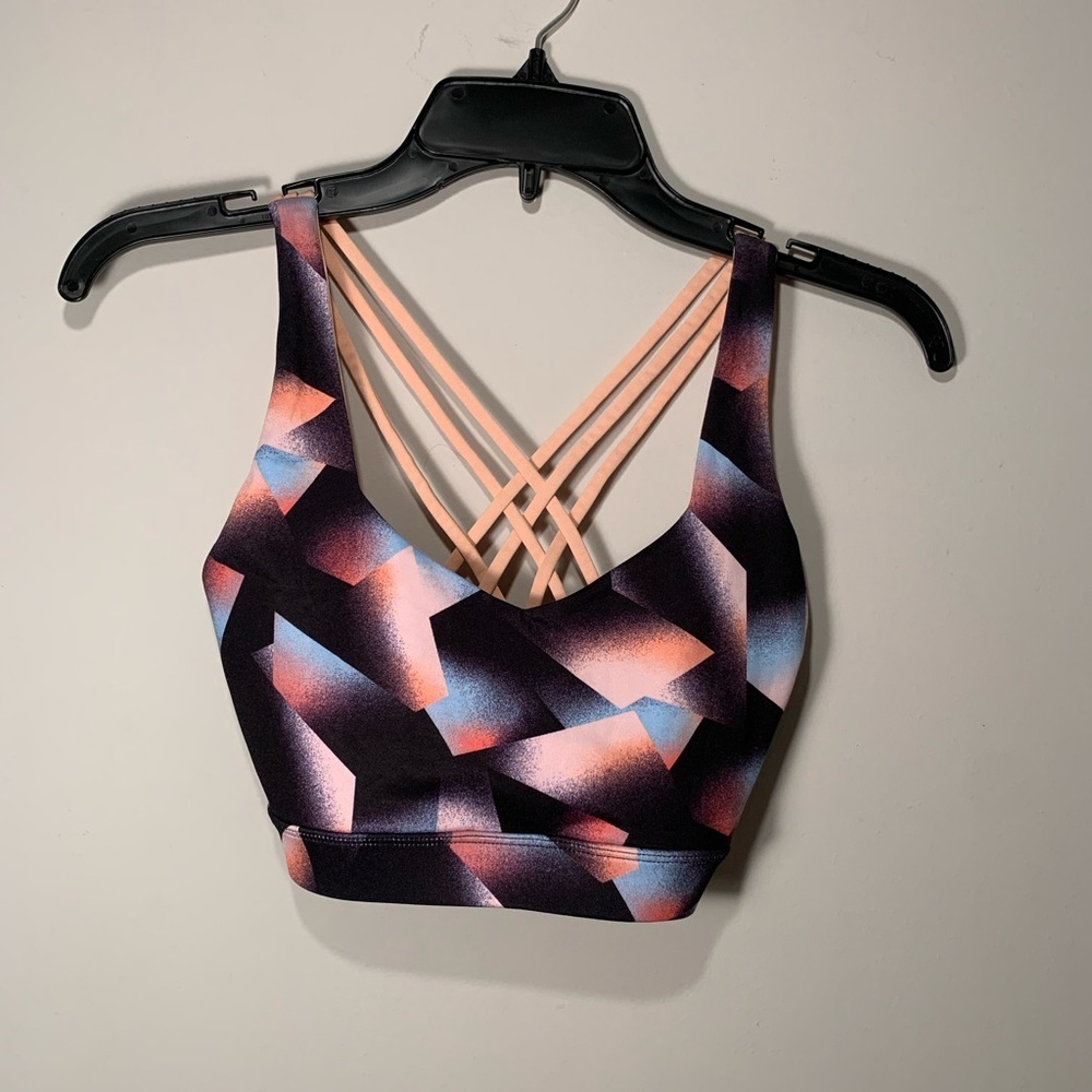 Forever 21 Geometric Design sports bra